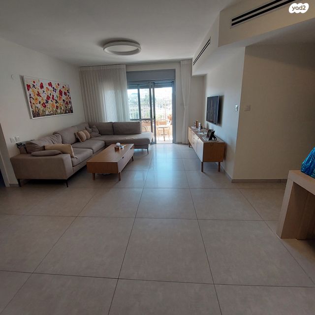 דירה, רב אלוף משה לוי, פסגת זאב, ירושלים