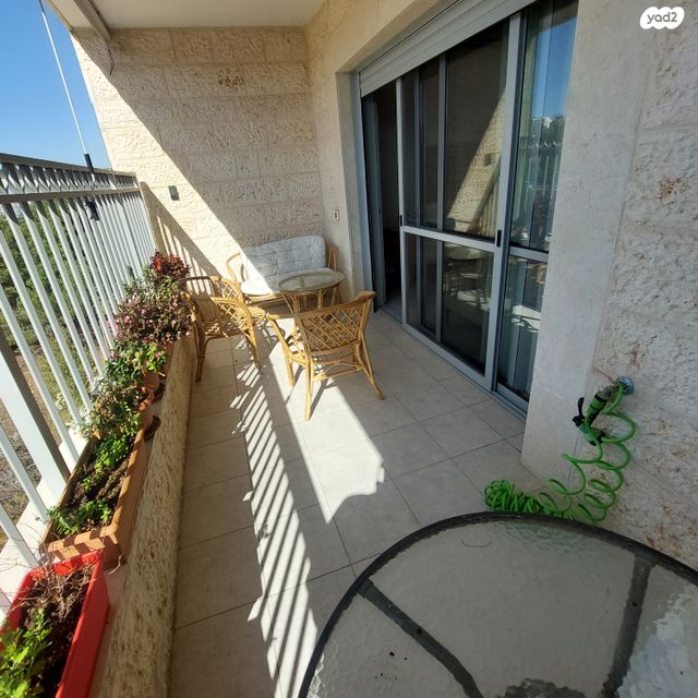 דירה, רב אלוף משה לוי, פסגת זאב, ירושלים