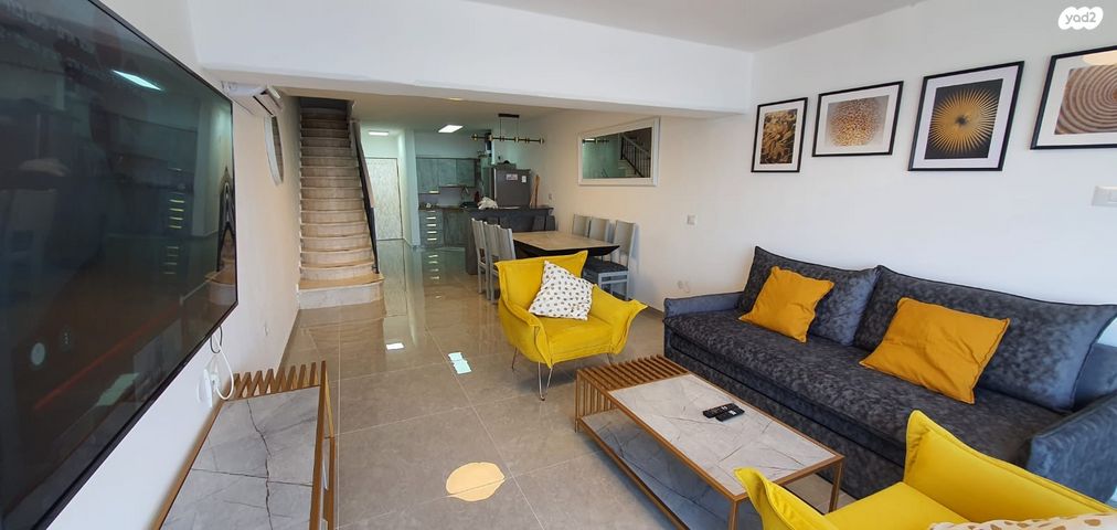 דופלקס, אחד העם, שיכון עובדים, טבריה