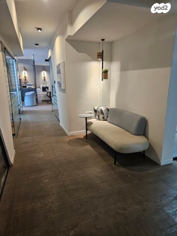 משרדים, כפר סבא