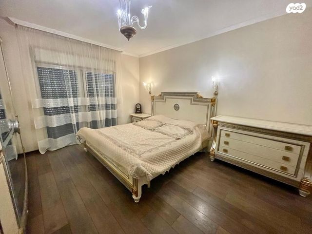 בית פרטי/ קוטג', סר ברנרד כ"ץ, ראשון לציון