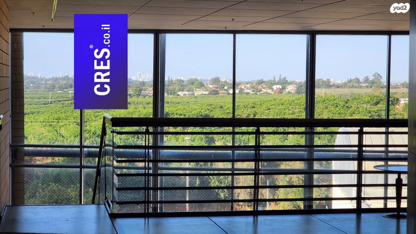 בניין משרדים, רעננה