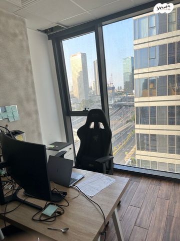 יגאל אלון 94