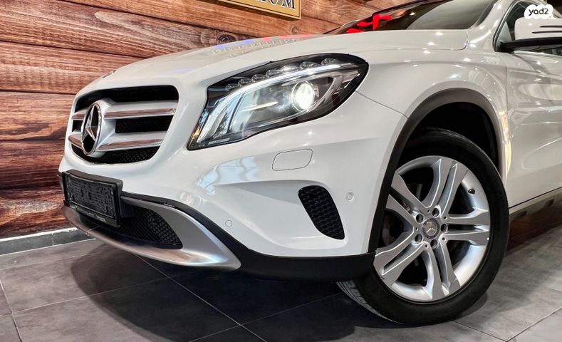 מרצדס-בנץ GLA