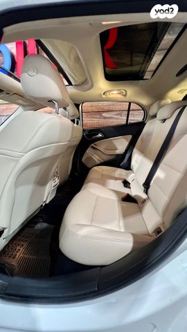 מרצדס-בנץ GLA