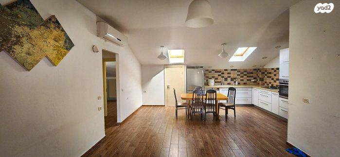 בית פרטי/ קוטג', אורנית