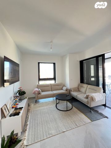 דירה, ליאונרדו דה וינצ'י, גני שרונה, קרית הממשלה, תל אביב יפו