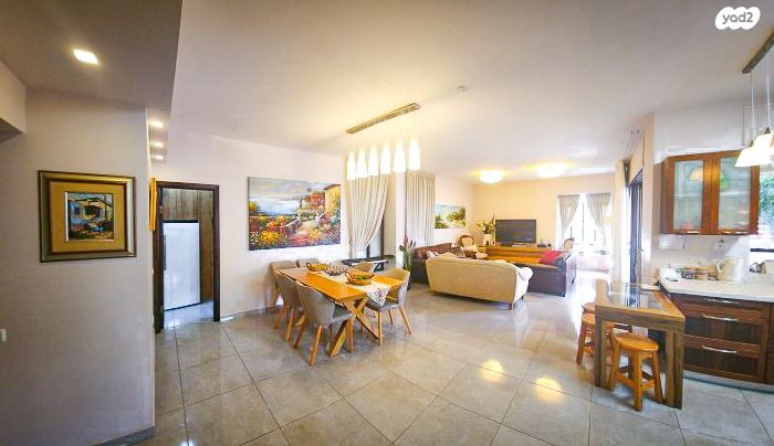 בית פרטי/ קוטג', אורנית