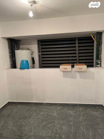 דירה, ז'בוטינסקי 11, רובע א', אשדוד