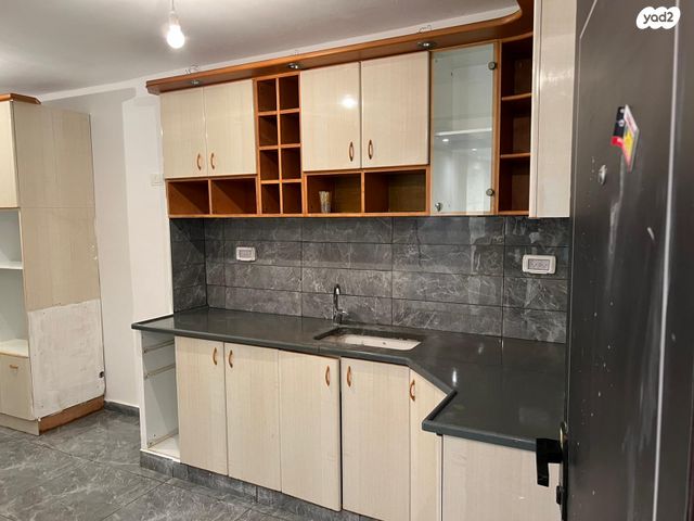 דירה, ז'בוטינסקי 11, רובע א', אשדוד