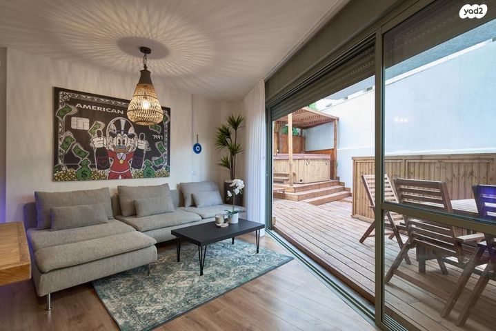 דירת גן, אלנבי 69, לב תל אביב, לב העיר צפון, תל אביב יפו