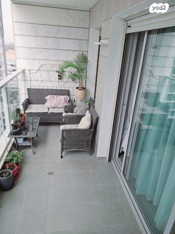 דירה, דודו דותן 5, הרקפות, ראשון לציון