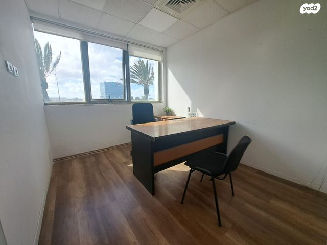 משרדים, העלייה השנייה 43, אזור