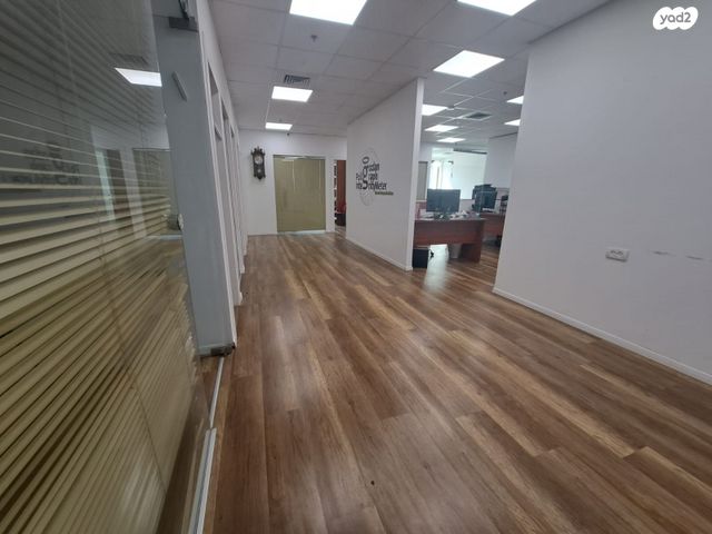 משרדים, העלייה השנייה 43, אזור