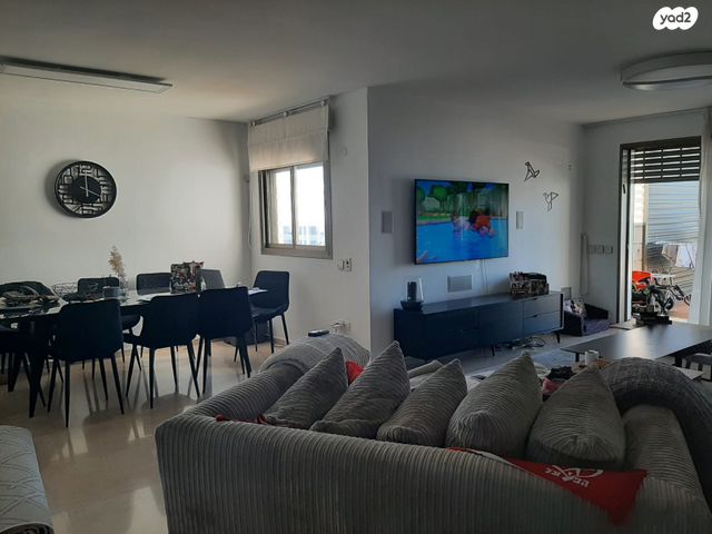 גג/ פנטהאוז, פסגת אונו, קרית אונו