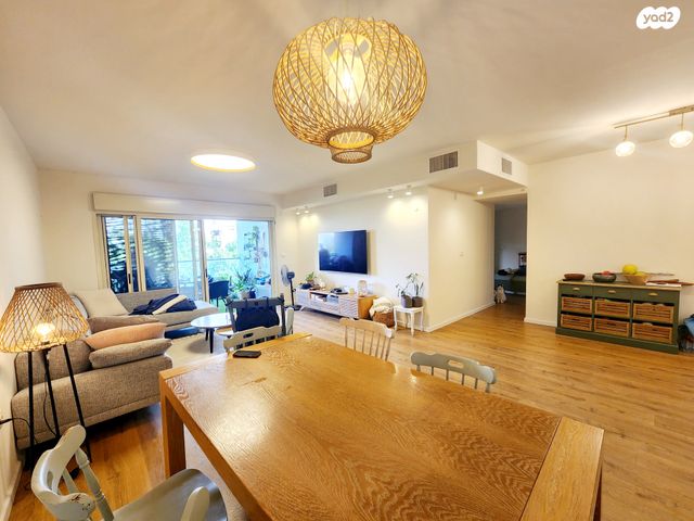 דירה, כפר סבא הירוקה, כפר סבא