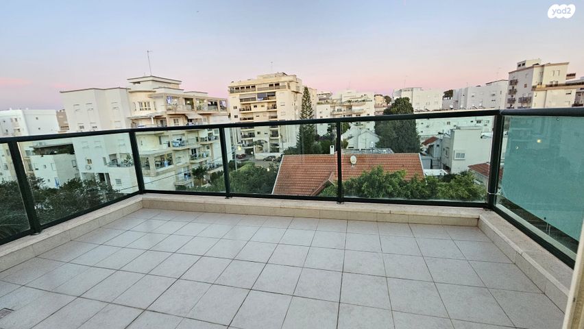 דירה, שטיינהרט, עיר, מרכז העיר, נהריה