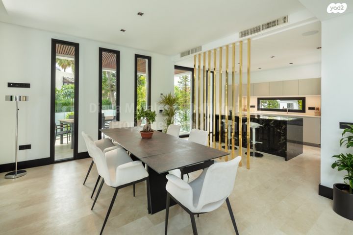 בית פרטי/ קוטג', אירוס, אירוס