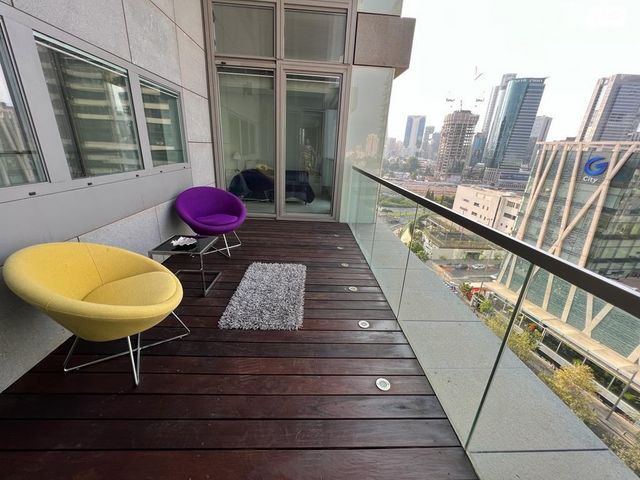 ניסים אלוני 