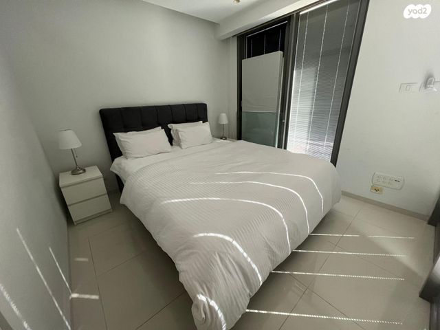 דירה, ניסים אלוני, צמרות איילון, פארק צמרת, תל אביב יפו