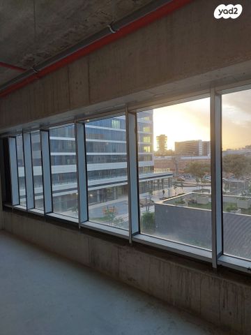 משרדים, משה דיין, פארקטק פתח תקווה / אזור תעשייה קרית אריה, פתח תקווה