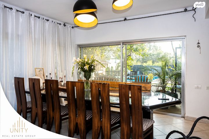 בית פרטי/ קוטג', בת חן, בת חן