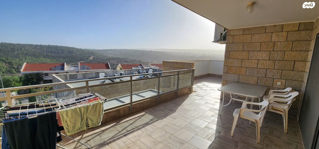 דירה, צור הדסה