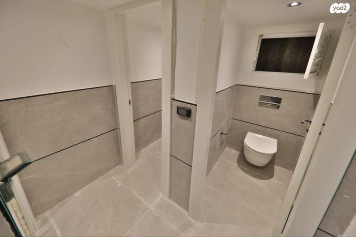 משרדים, יוחנן הסנדלר, צ'ק פוסט, מכון טיהור, מפרץ חיפה, חיפה