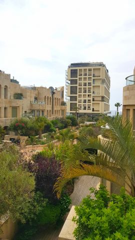 גג/ פנטהאוז, איינשטיין, הרצליה פיתוח, הרצליה