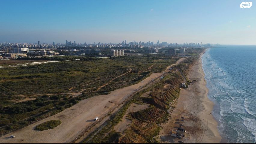 מגרשים, הרצליה