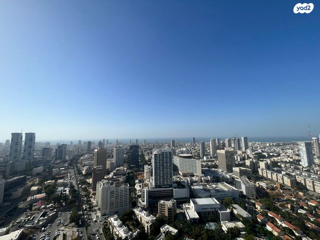 דרך מנחם בגין 146