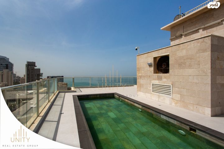 גג/ פנטהאוז, פייר קניג, נוף הטיילת, נתניה