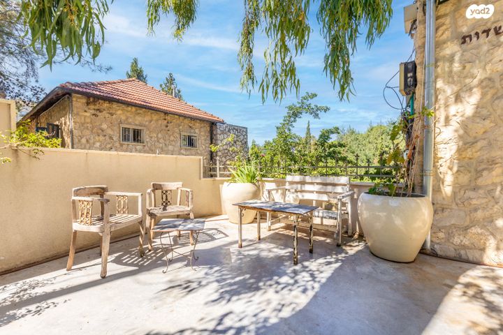 דו משפחתי, נווה שאנן, ירושלים