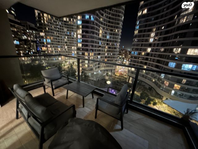 דירה, קניוק יורם, גני שרונה, קרית הממשלה, תל אביב יפו