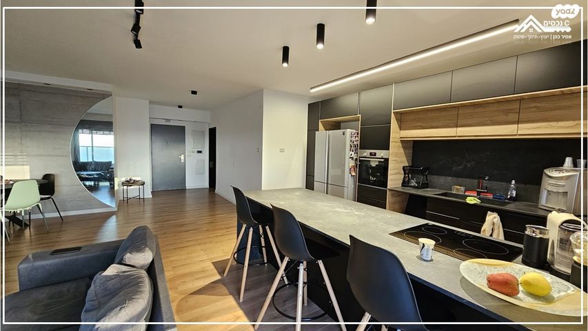 גג/ פנטהאוז, נהריה