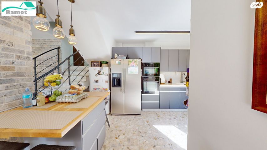 דו משפחתי, רמות, ירושלים