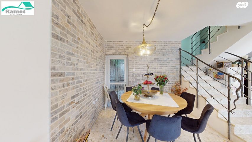 דו משפחתי, רמות, ירושלים