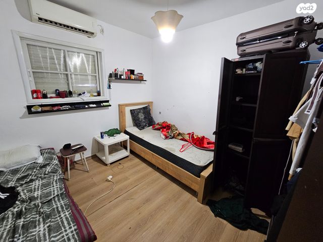 דירה, נחמה פוחצ'בסקי, רמב"ם, ראשון לציון