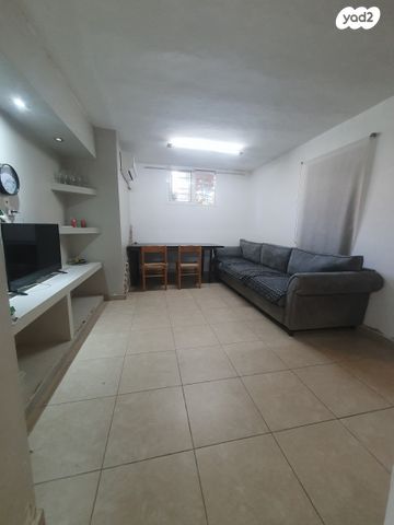 דירת גן, ירושלים, לב העיר, בת ים