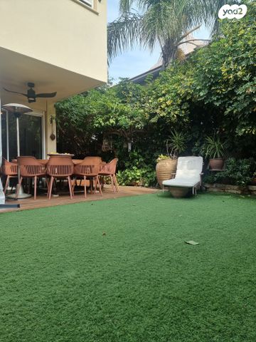 דו משפחתי, נתניה