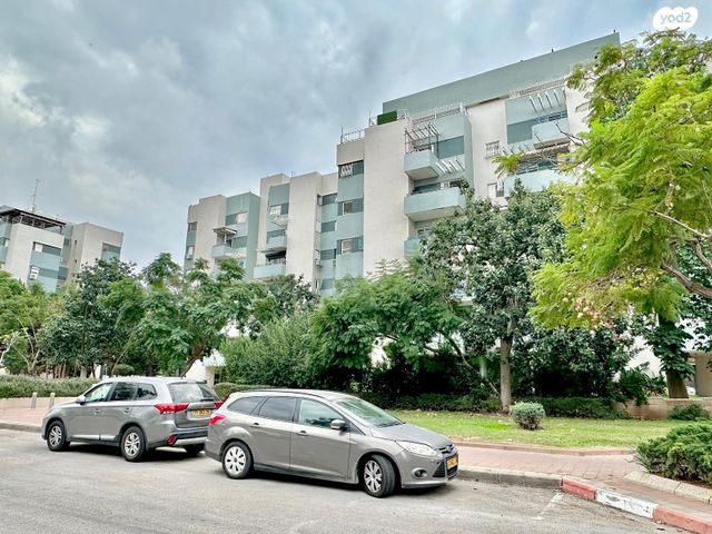 דירה, הרטום 12, נתניה