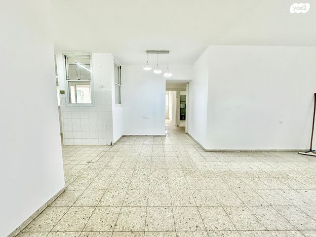 דירה, הרטום 12, נתניה