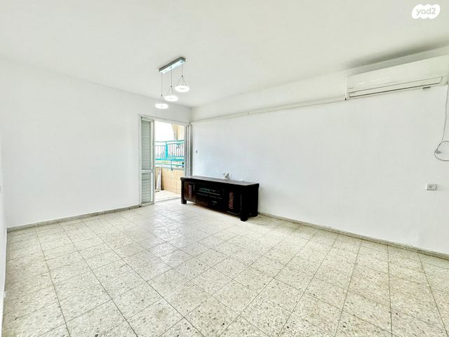 דירה, הרטום 12, נתניה