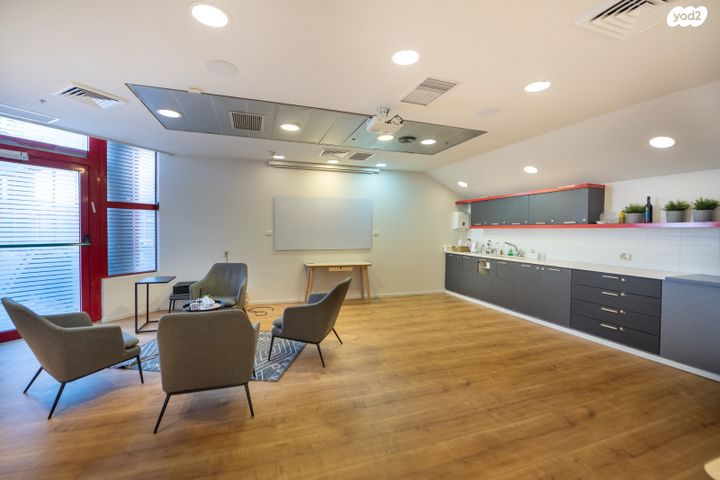 משרדים, זרחין 1, אזור תעשייה קרית אתגרים, רעננה