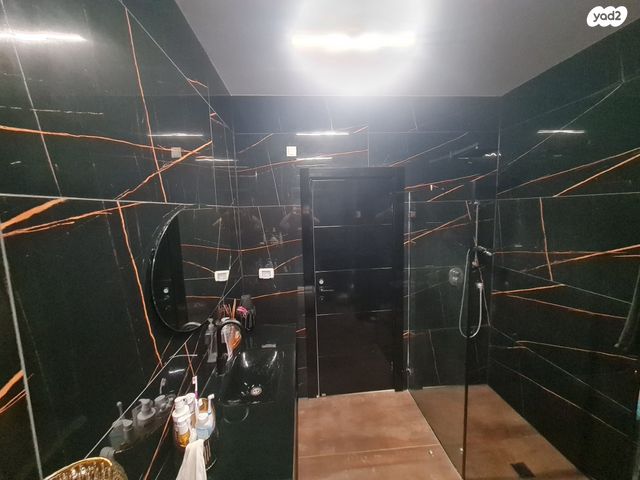 דירת גן, אבן גבירול, מרכז העיר, קרית אתא