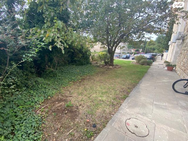 דירה, יהודה בורלא, ירושלים