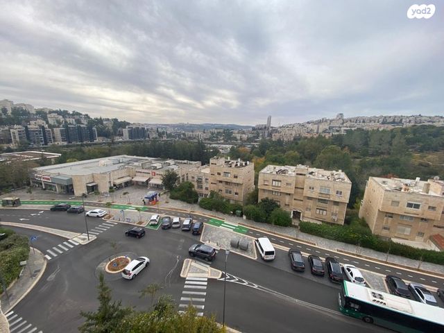 דירה, יהודה בורלא, ירושלים