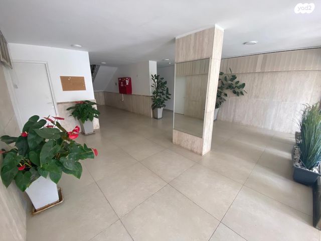 דירה, יהודה בורלא, ירושלים