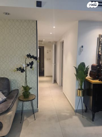 גג/ פנטהאוז, נחל שילה 7, באר שבע