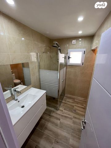 דירה, השבעה 12, מרכז העיר דרום, נתניה